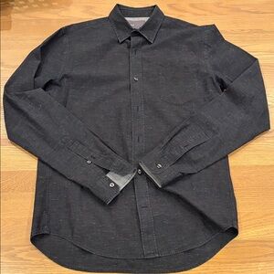 VINCE CHARCOAL GRAY HEATHERED BUTTON DOWN SHIRT
